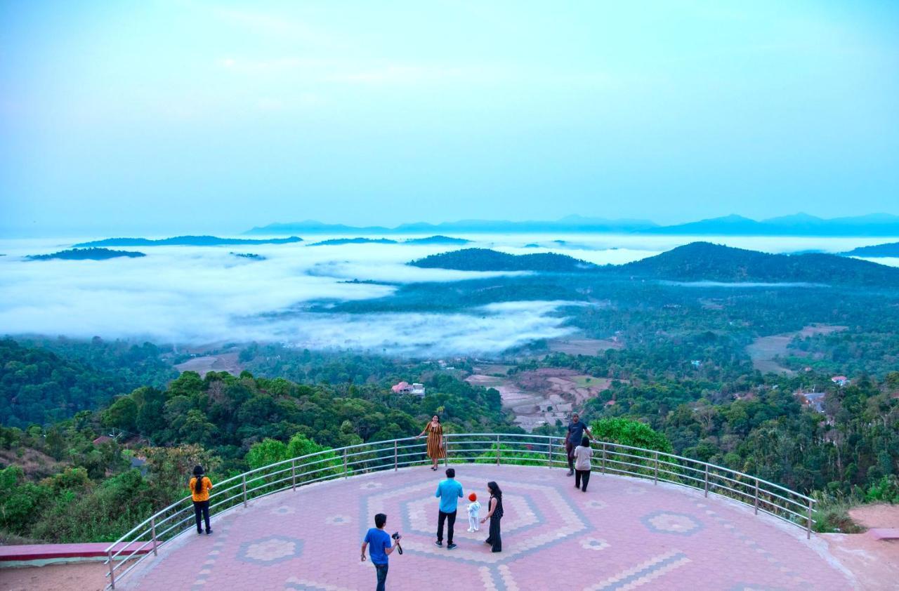 Hotel Shawrya The Grand Madikeri Dış mekan fotoğraf